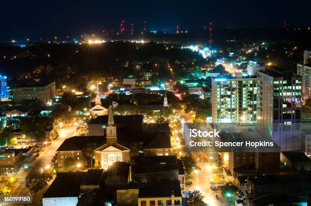 Photo libre de droit de La Nuit À Tallahassee banque d'images et plus d'images libres de droit de Hôtel - Hôtel, Tallahassee, Bâtiment vu de l'extérieur