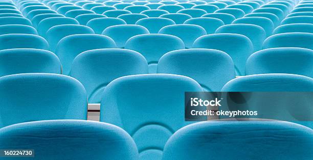 Auditorio Tiene Capacidad Foto de stock y más banco de imágenes de Vacío - Vacío, Aula de conferencias, Sin personas