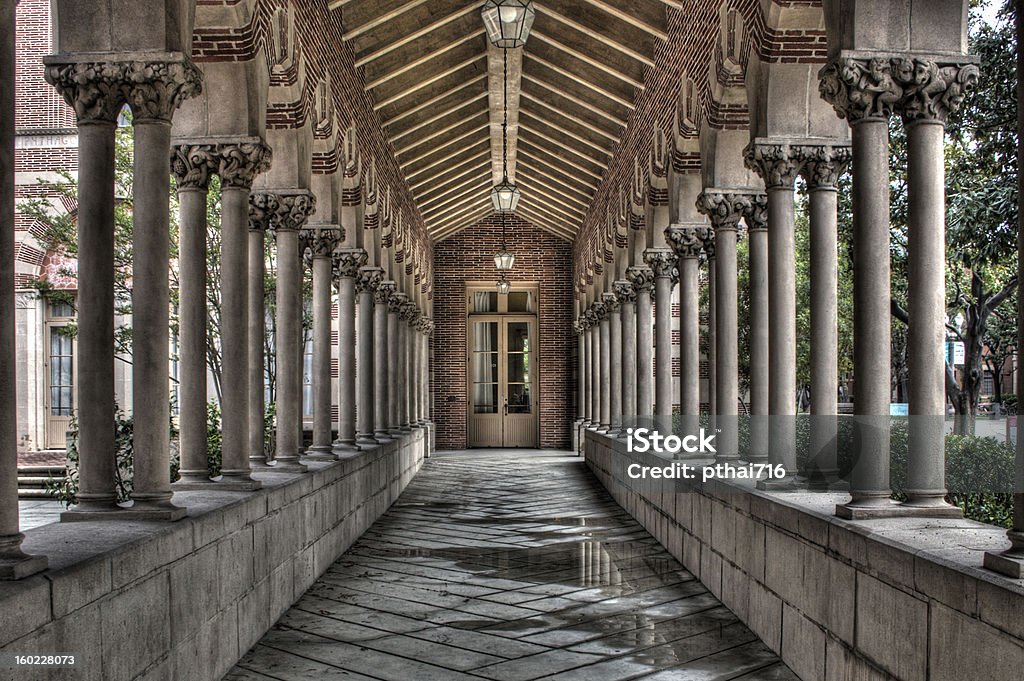 Hallway a porta - Royalty-free Arco - Caraterística arquitetural Foto de stock