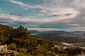 malerische-luftaufnahme-von-dalat-vietna