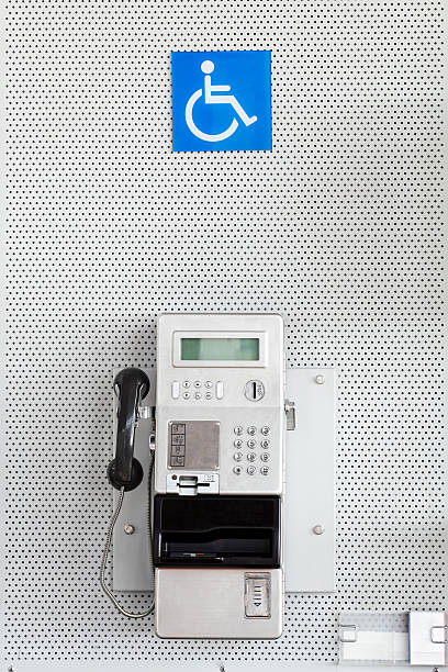 общественных телефон - coin operated pay phone telephone communication стоковые фото и изображения