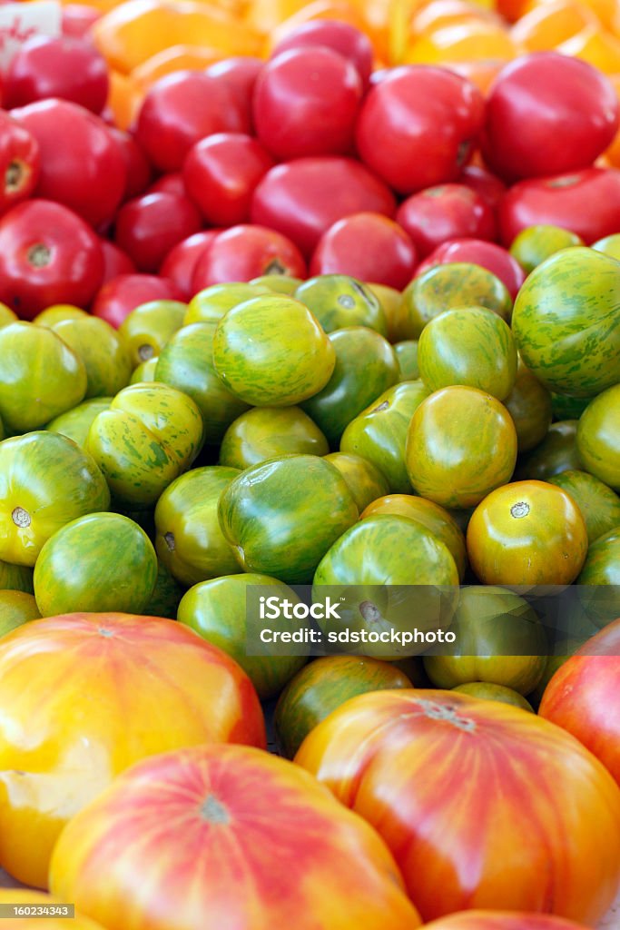 Colorato pomodori Heirloom-Primo piano - Foto stock royalty-free di Agricoltura