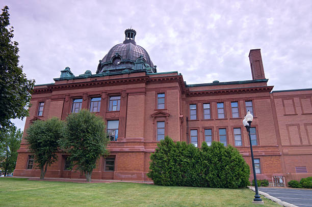 istock Grant County Courthouse in Lancaster 160235175
