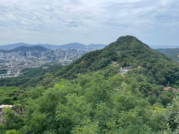 istock Seoul Fortress Wall 1602418510