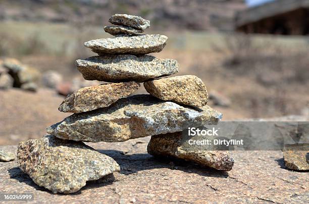 Steine Installation Stockfoto und mehr Bilder von Ansicht aus erhöhter Perspektive - Ansicht aus erhöhter Perspektive, Bauwerk, Beliebiger Ort