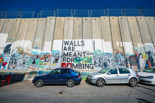 museu do muro, belém, palestina - muro da cisjordânia fotos - fotografias e filmes do acervo