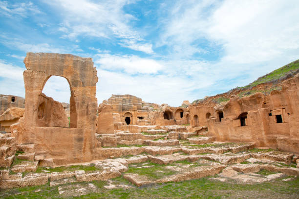 mardin, die antike stadt dara. mesopotamien. mardin, türkei. - midyat stock-fotos und bilder