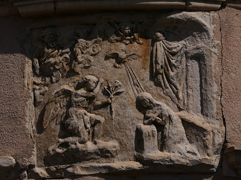Rodez, House of the Annunciation: exterior bas relief representing a scene of the Annunciation, 16th century