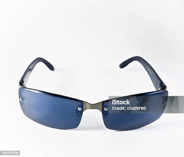 Azul Óculos De Sol Isolado A Branco - Fotografias de stock e mais imagens de Acessório - Acessório, Adulto, Azul