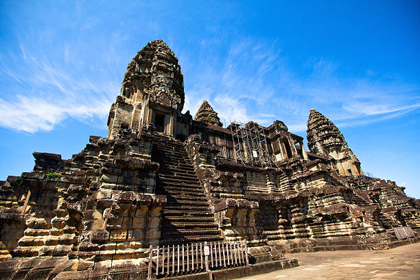 ангкор-ват, камбоджа - destrination стоковые фото и изображения