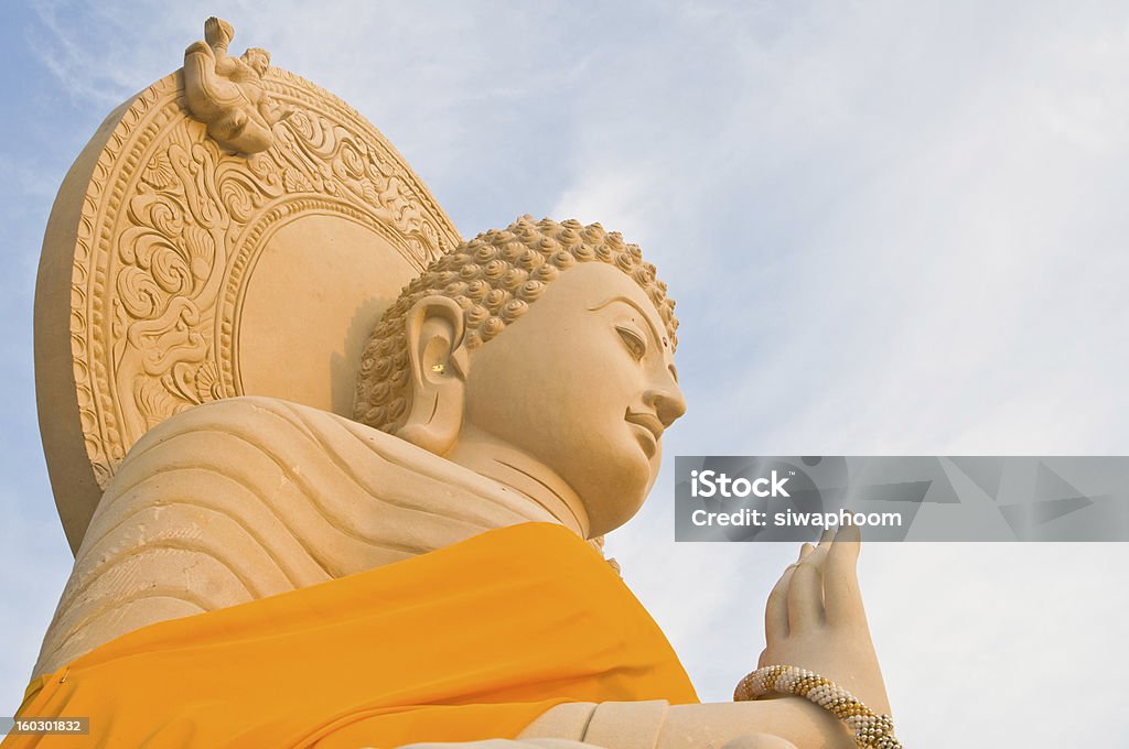 大きな石仏像 - アジア大陸のロイヤリティフリーストックフォト
