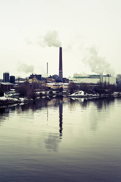 istock Heavy industry at the river 160305890