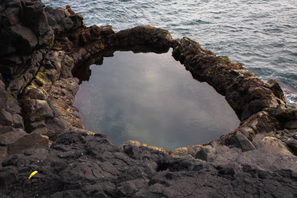istock Brimketill lava rock pool 1603108530