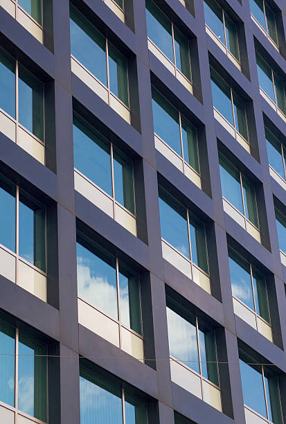 istock Outside of a modern office building 160318626