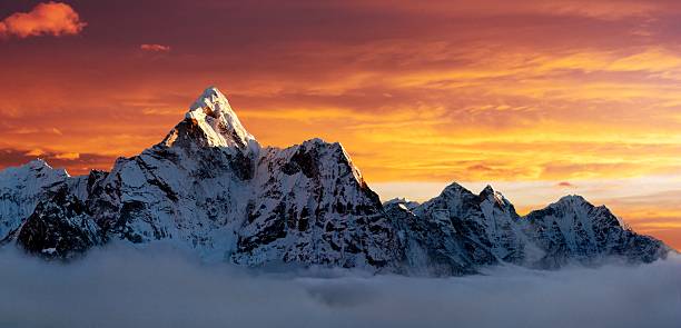 istock Evening view of Ama Dablam 160321965