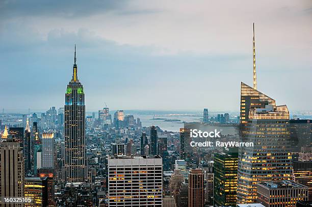 Lichter Von New York City Bis Stockfoto und mehr Bilder von Empire State Building - Empire State Building, Frühling, New York City