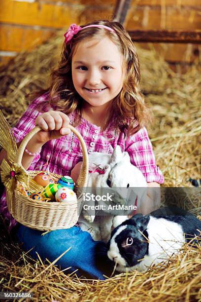 Páscoa - Fotografias de stock e mais imagens de 8-9 Anos - 8-9 Anos, Alegria, Alimentação Saudável