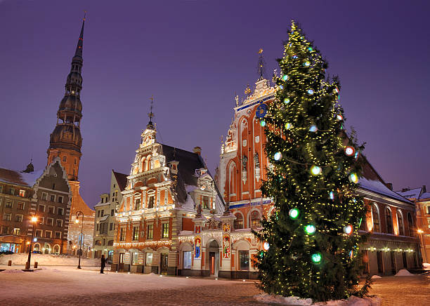 크리스마스입니다. - riga baltic countries europe night 뉴스 사진 이미지