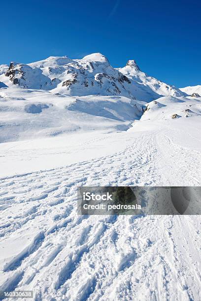 Photo libre de droit de Pyrénées banque d'images et plus d'images libres de droit de Abrupt - Abrupt, Beauté de la nature, Blanc