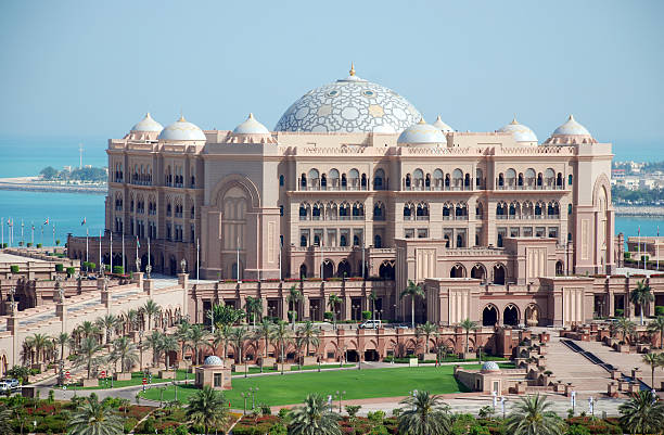 emirates palace - emirates palace hotel stock-fotos und bilder