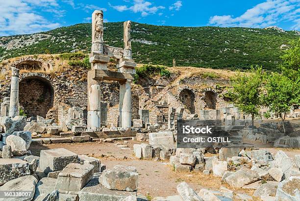 Las Ruinas De Éfeso Turquía Foto de stock y más banco de imágenes de Aire libre - Aire libre, Anatolia, Antiguo