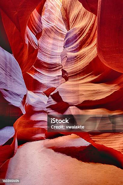 Vertikalansicht Im Antelope Canyon Stockfoto und mehr Bilder von Antelope Canyon - Antelope Canyon, Arizona, Canyon