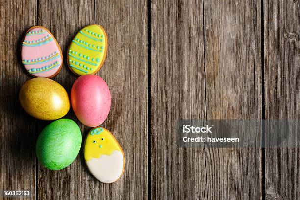 Wielkanoc Domowe Piernik I Jaj - zdjęcia stockowe i więcej obrazów Bez ludzi - Bez ludzi, Brązowy, Ciasteczko