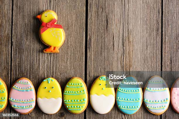 Ostern Hausgemachte Lebkuchencookie Stockfoto und mehr Bilder von Bildhintergrund - Bildhintergrund, Braun, Dekoration