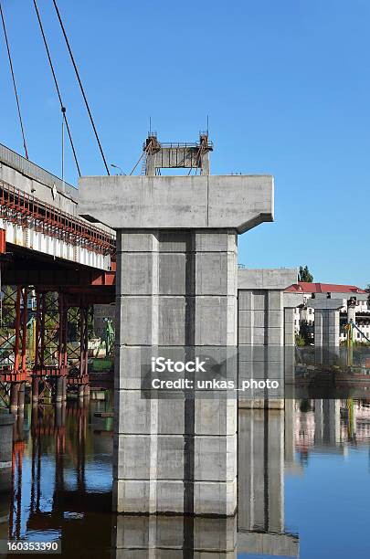 Foto de Ponte Reparação E Construção De Site e mais fotos de stock de Arquitetura - Arquitetura, Azul, Aço