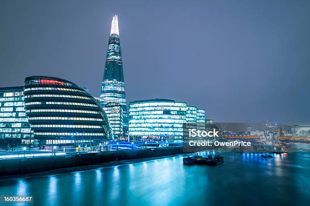 Edificios De La Ciudad De Londres Al Río Támesis Shard City Hall Foto de stock y más banco de imágenes de Londres - Inglaterra