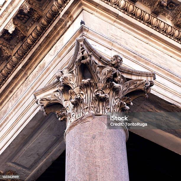 Roman Coluna - Fotografias de stock e mais imagens de Ao Ar Livre - Ao Ar Livre, Arcaico, Arquitetura
