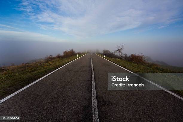Droga Krajowa - zdjęcia stockowe i więcej obrazów Asfalt - Asfalt, Bez ludzi, Chmura