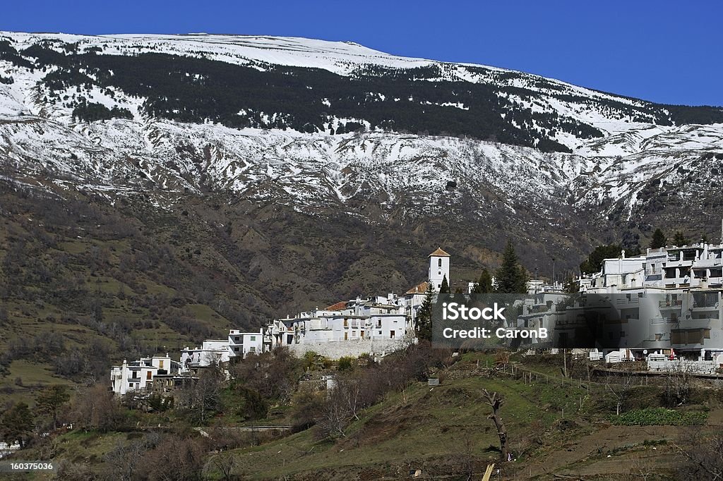 Villaggio bianco, Capileira, Andalusia, Spagna. - Foto stock royalty-free di Inverno