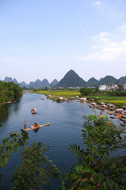 istock Guilin Yangshuo Yulong River 160377034