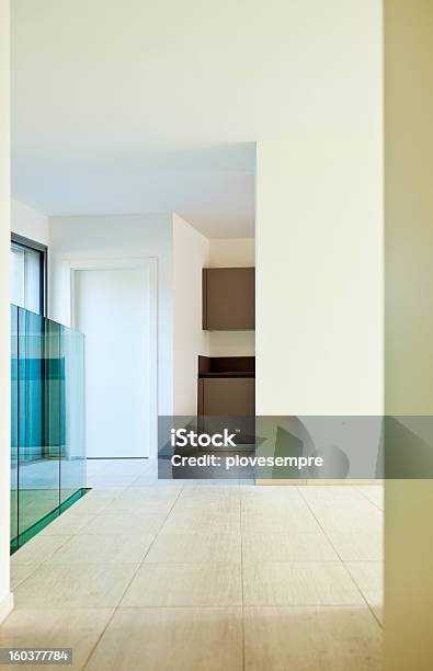Neue Leere Wohnung Passage Stockfoto und mehr Bilder von Architektur - Architektur, Aussicht genießen, Boden