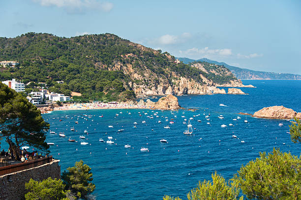 istock The famous bay at Village of Tossa de Mar 160379607