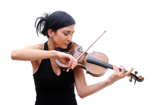 A person playing the violin showing hands holding the bow