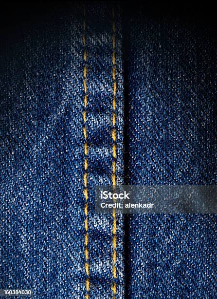 Sfondo Di Jeans - Fotografie stock e altre immagini di Abbigliamento casual - Abbigliamento casual, Composizione verticale, Cotone