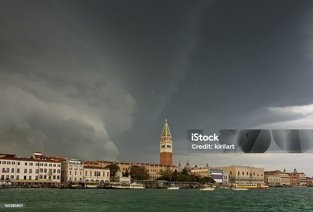 Immense Tempête sur le Grand Canal de Venise - Photo de Architecture libre de droits