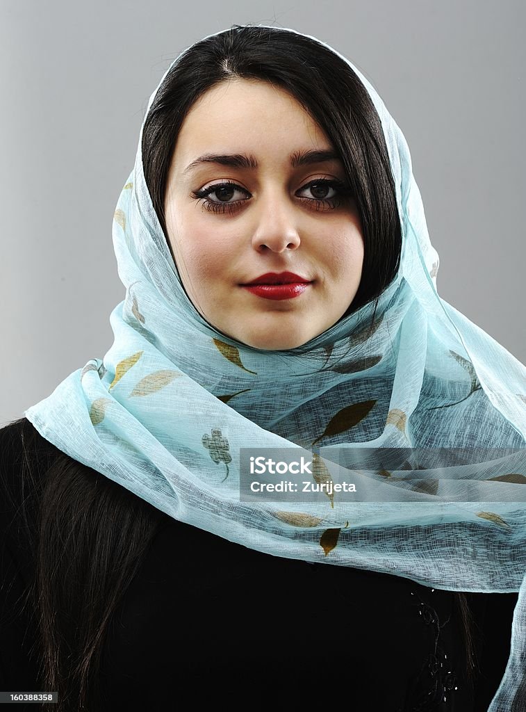 Ritratto di donna mediorientale - Foto stock royalty-free di Cultura pakistana