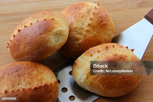 Leite Fresco Pão - Fotografias de stock e mais imagens de Alimentação Saudável - Alimentação Saudável, Comida, Espátula - Utensílio de Cozinha