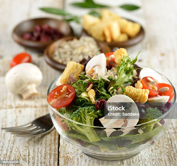 新鮮なサラダ - アブラナ科のストックフォトや画像を多数ご用意 - アブラナ科, クローズアップ, グラス