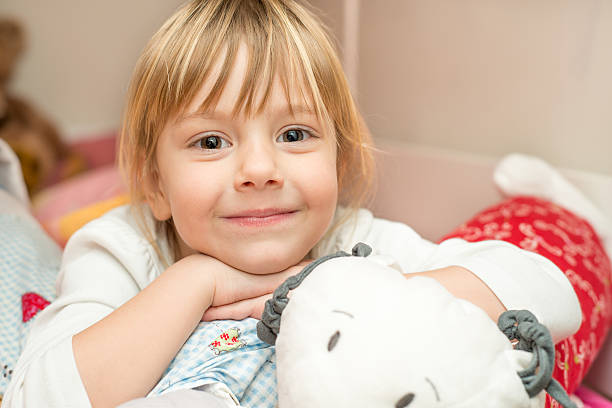 istock Little girl in bed 160409291