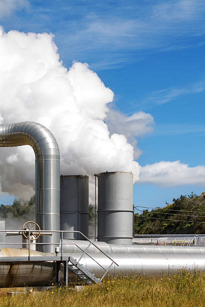 istock Geothermal power plant pipes and mist 160412081