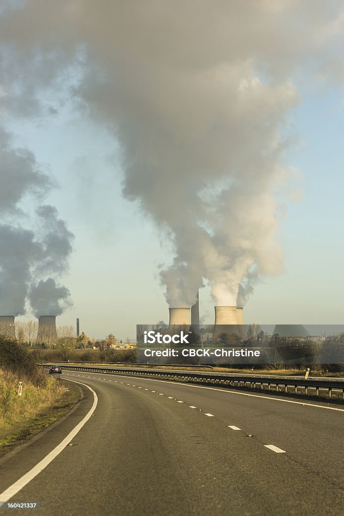 Power Station The cooling towers of Didcot power station, Oxfordshire, UK Air Pollution Stock Photo