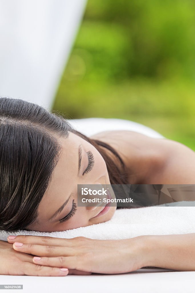 Feliz mujer asiática China relajante Spa - Foto de stock de Adulto libre de derechos