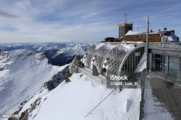 Monte Zugspitze Alpine Capanna - Fotografie stock e altre immagini di Germania - Germania, Meraviglie della natura, Alpi