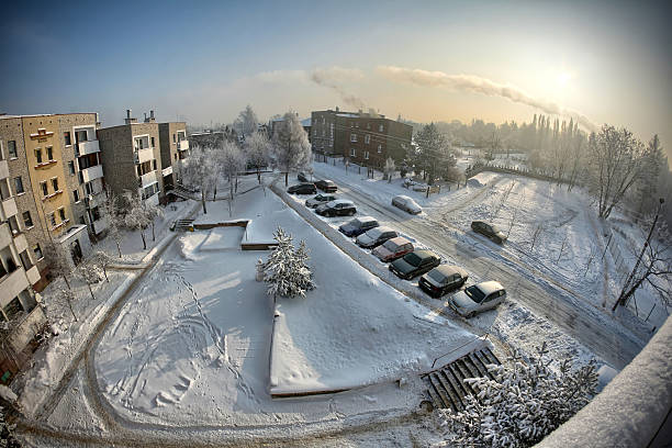 winter - - winter snow street plattenbau stock-fotos und bilder