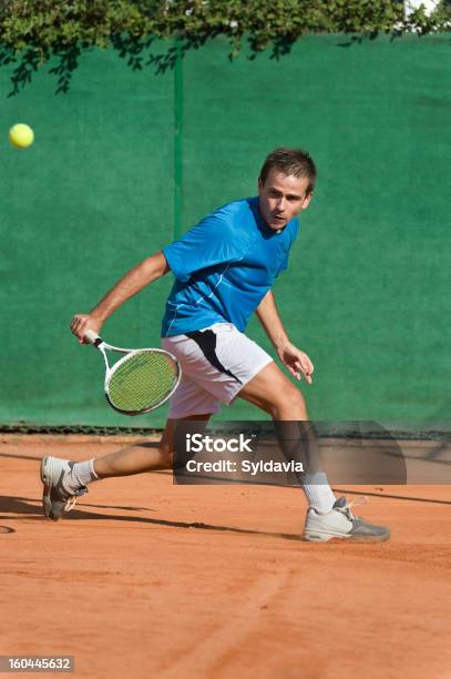 Tennis Stockfoto und mehr Bilder von Männer - Männer, Spielen, Tennis