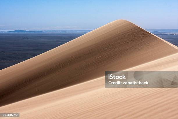 Photo libre de droit de Dunes Du Désert banque d'images et plus d'images libres de droit de Brume de chaleur - Brume de chaleur, Chaleur, Dune de sable